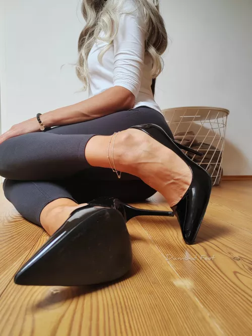 Black heels 🖤(f)