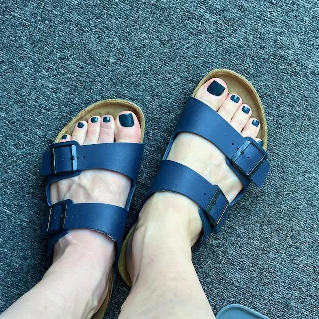 Green toes today! What do you think?