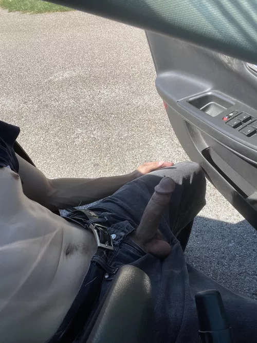 If it wasn't so busy, I would've been fully nude 😏