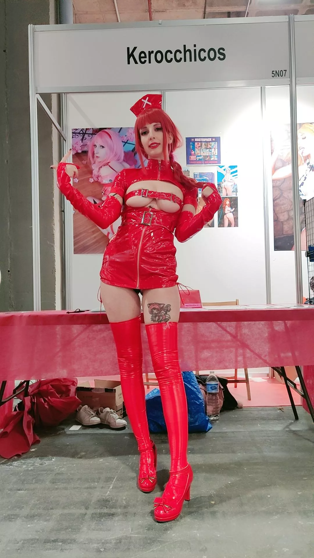 My Makima kinky nurse cosplay for my first booth!
