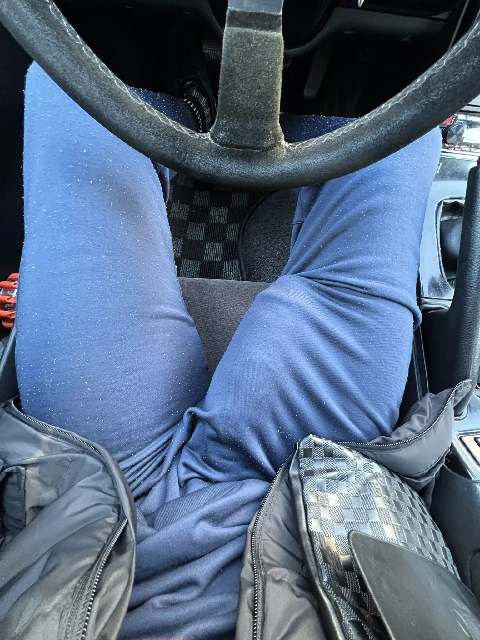 should I pick tighter pants next time?