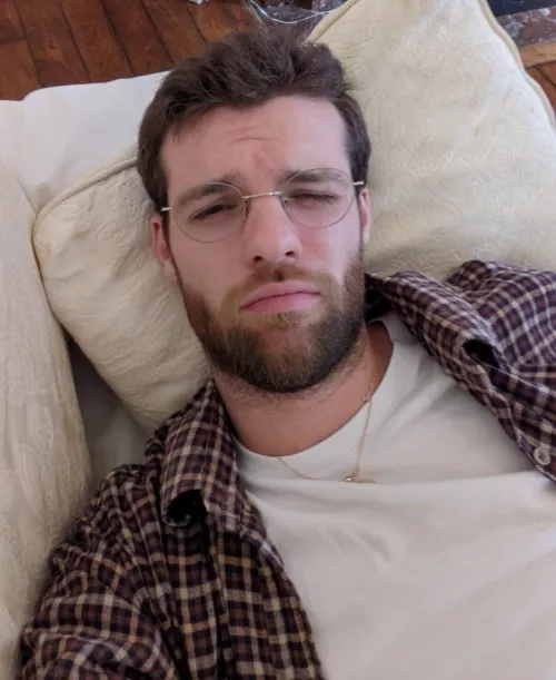 What would you do on a Saturday evening if your date has just stood you up?