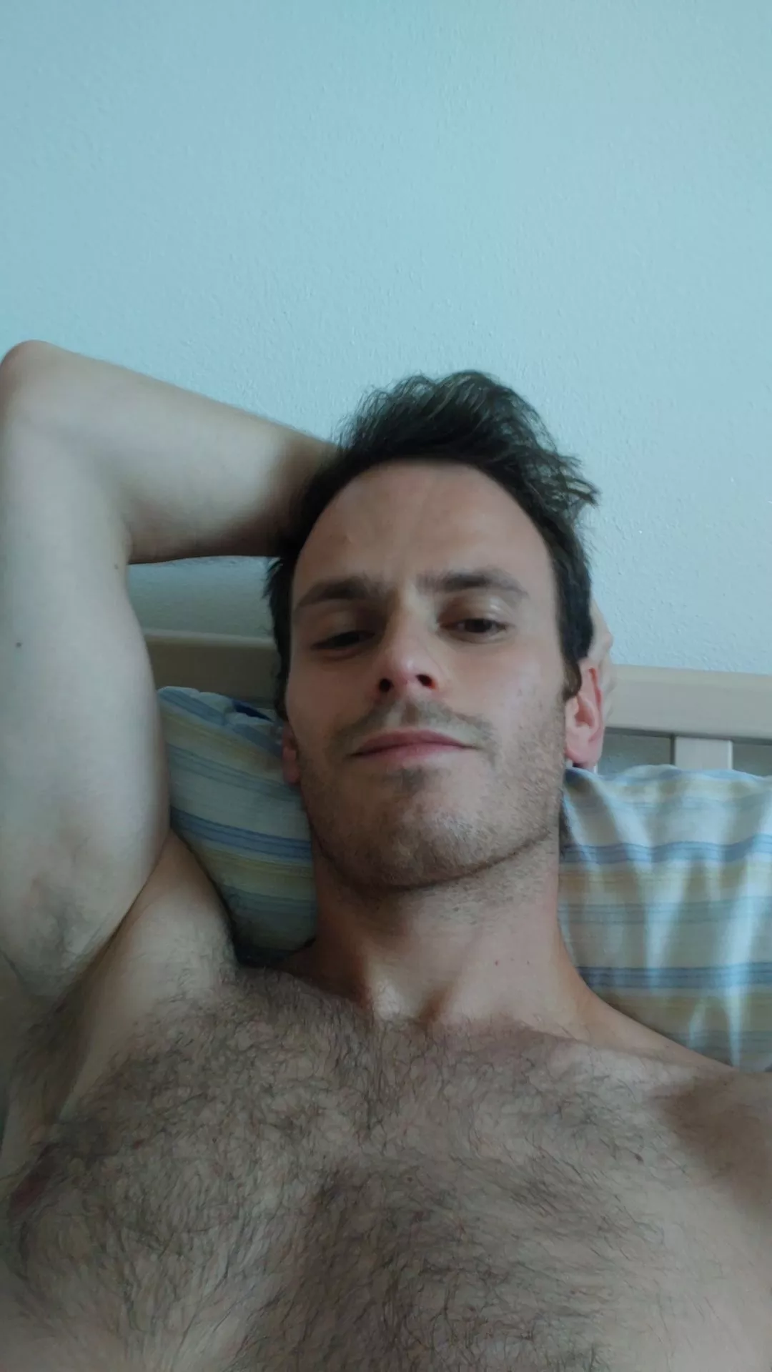 [25] Any good boy who is gonna take care of my pits?