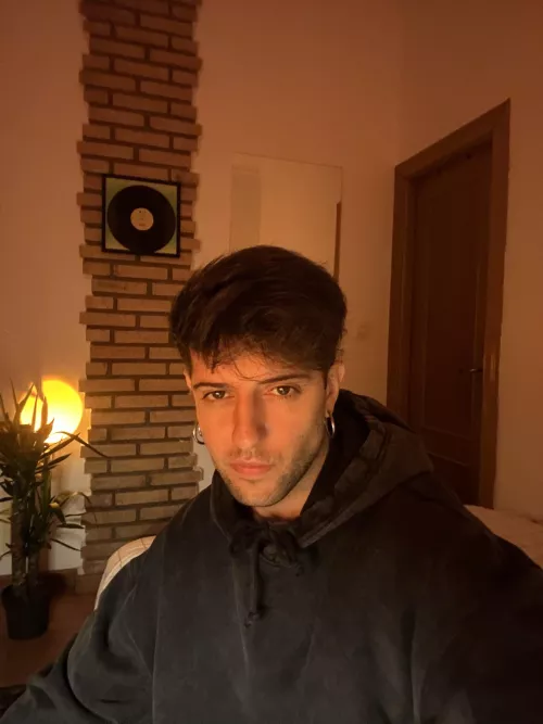 feeling a bit down lately, shaved entirely my beard to start gaining confidence again