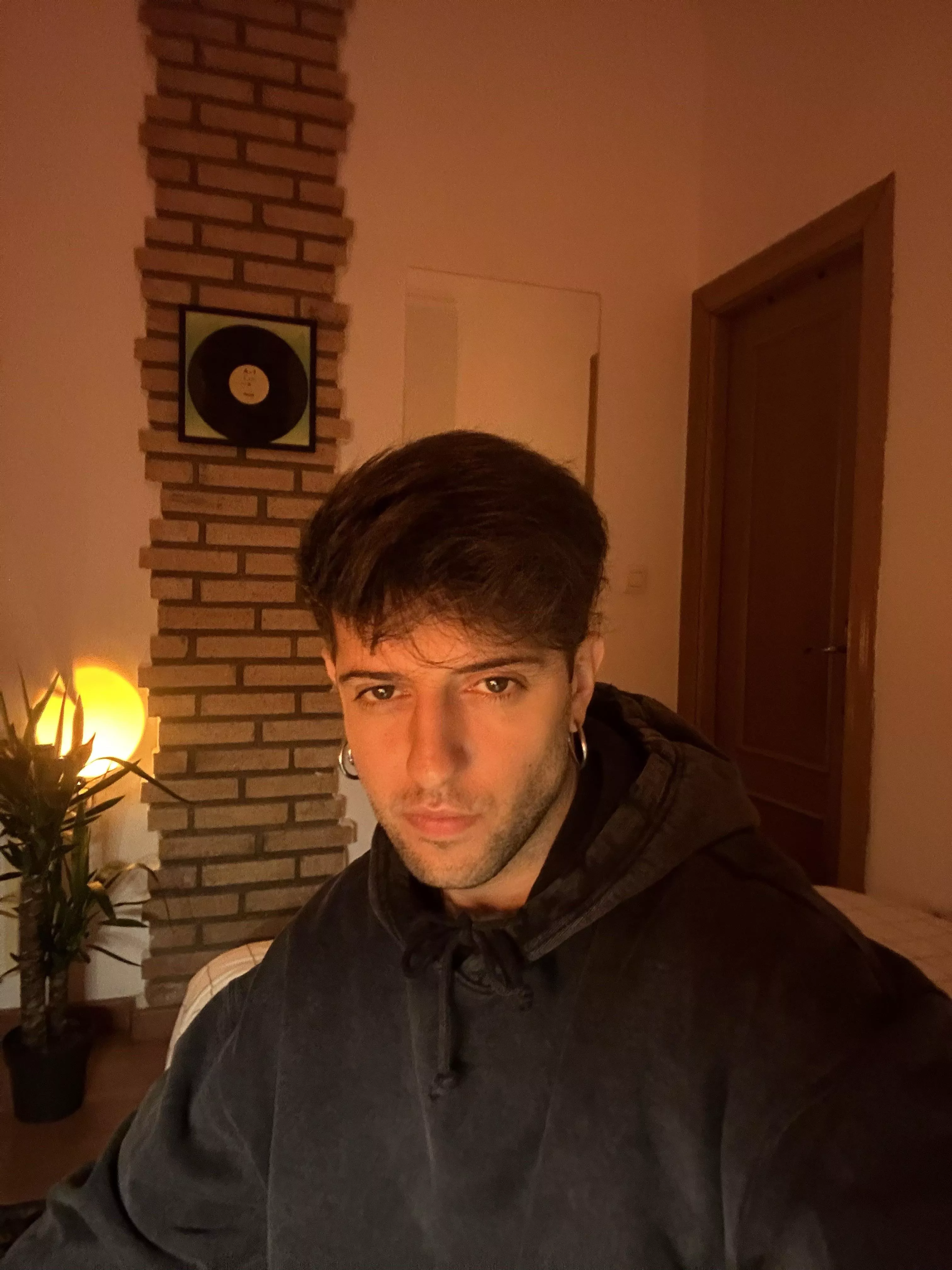 feeling a bit down lately, shaved entirely my beard to start gaining confidence again