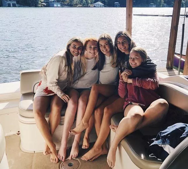 How would you rank these boat gals?