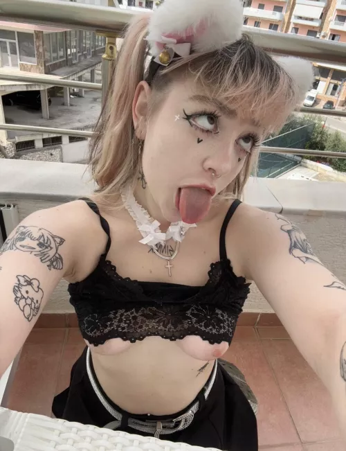 i wanna go back to neon again