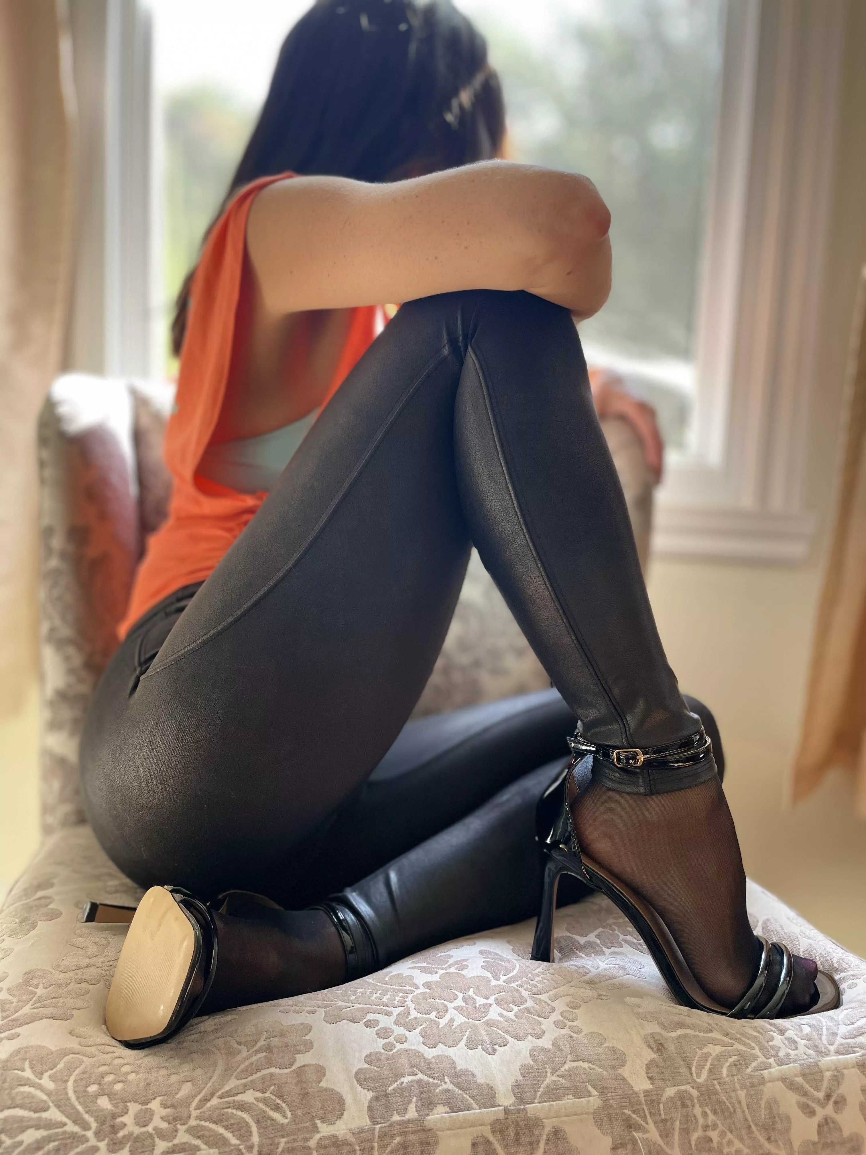 Still trying to make leggings and high heels work. Do you think I can pull it off