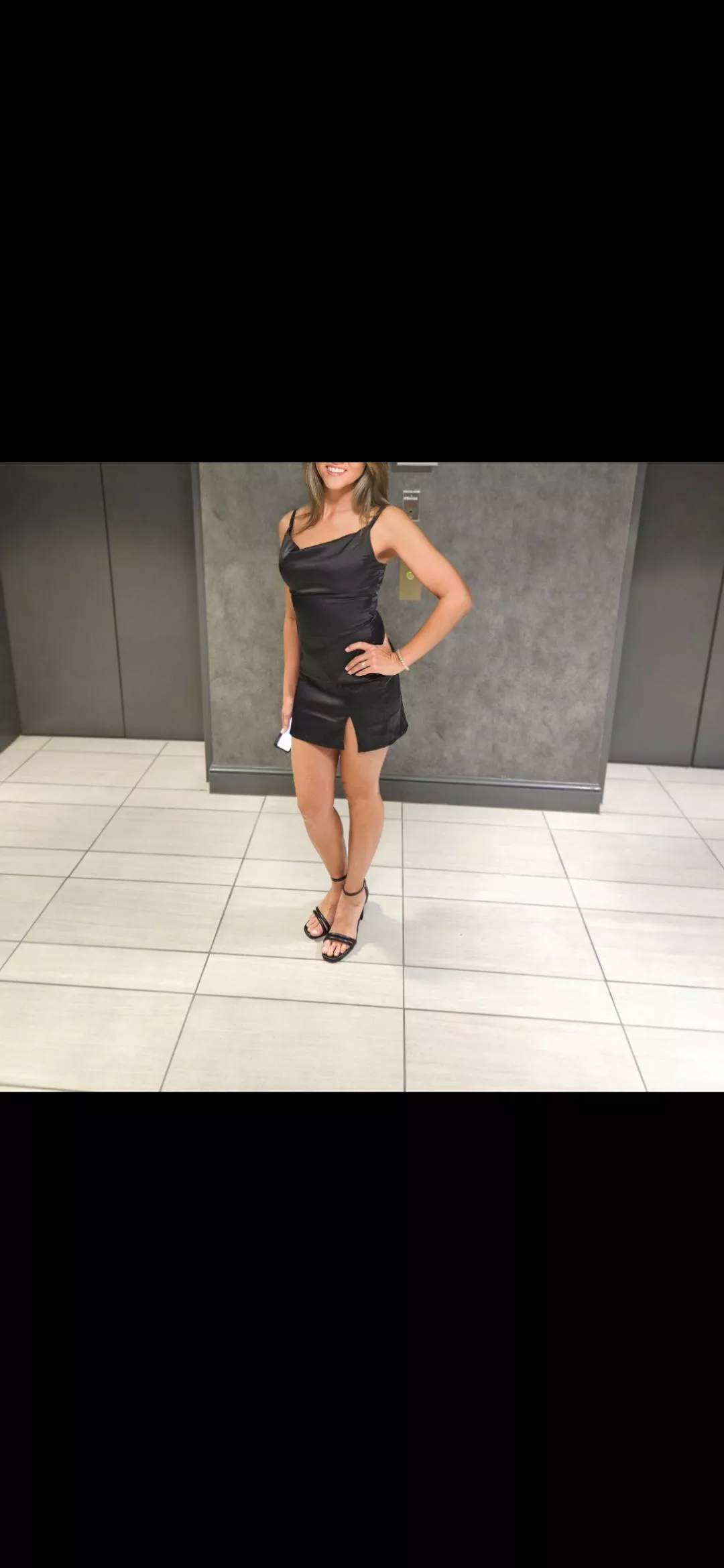 This dress was bought by a special follower and I love it! Thank you babe you know who you are!! He got some special treatment for treating me special getting me a gift! Links in bio XOXO 💋 😘