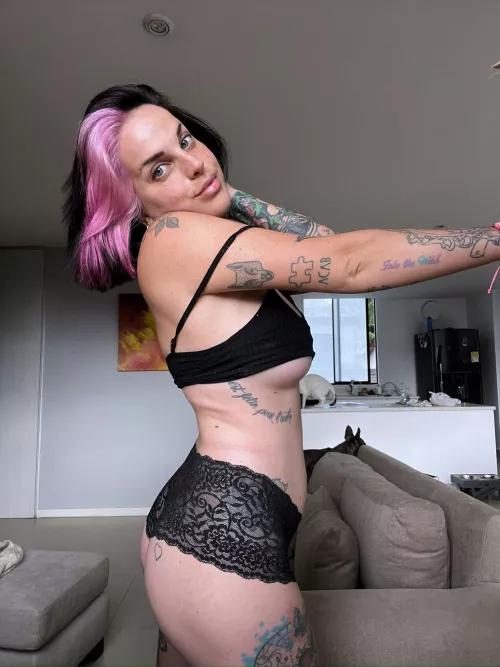 You gonna be my new gym buddy?