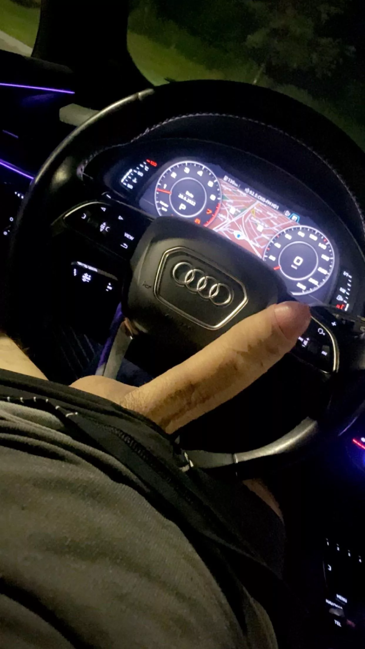 23 🇨🇦 looking for jerk buds. Send asl and pic for snap.