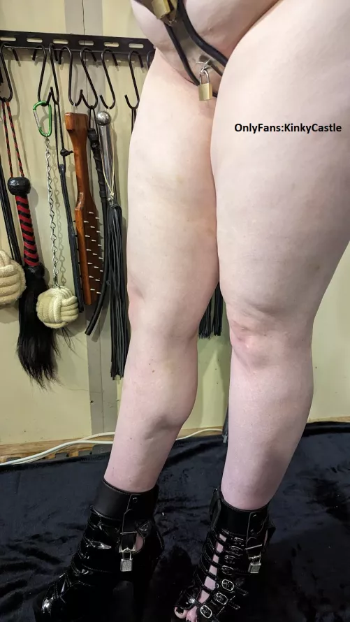 Can't remove chastity belt. Can't remove heels either.