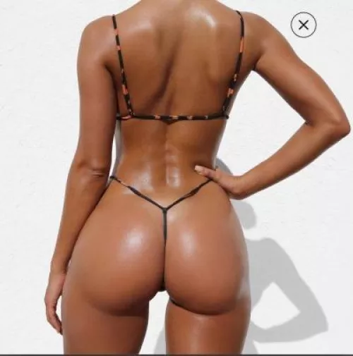 Glowing in microbikini