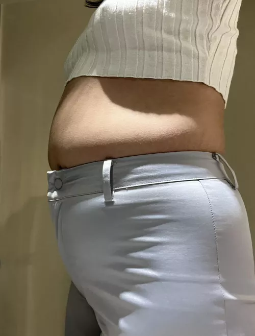 hello, i feel so huge tonight