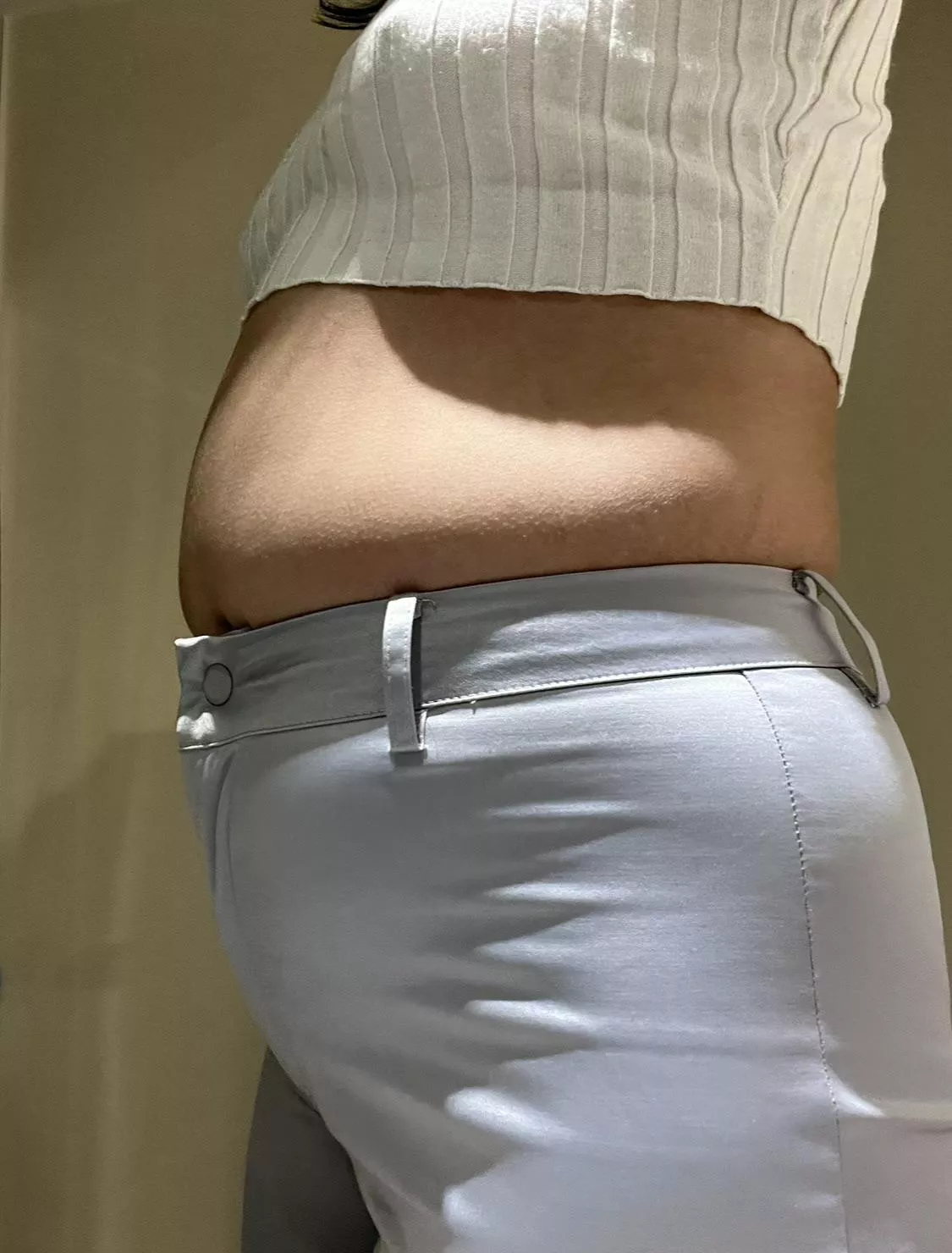 hello, i feel so huge tonight