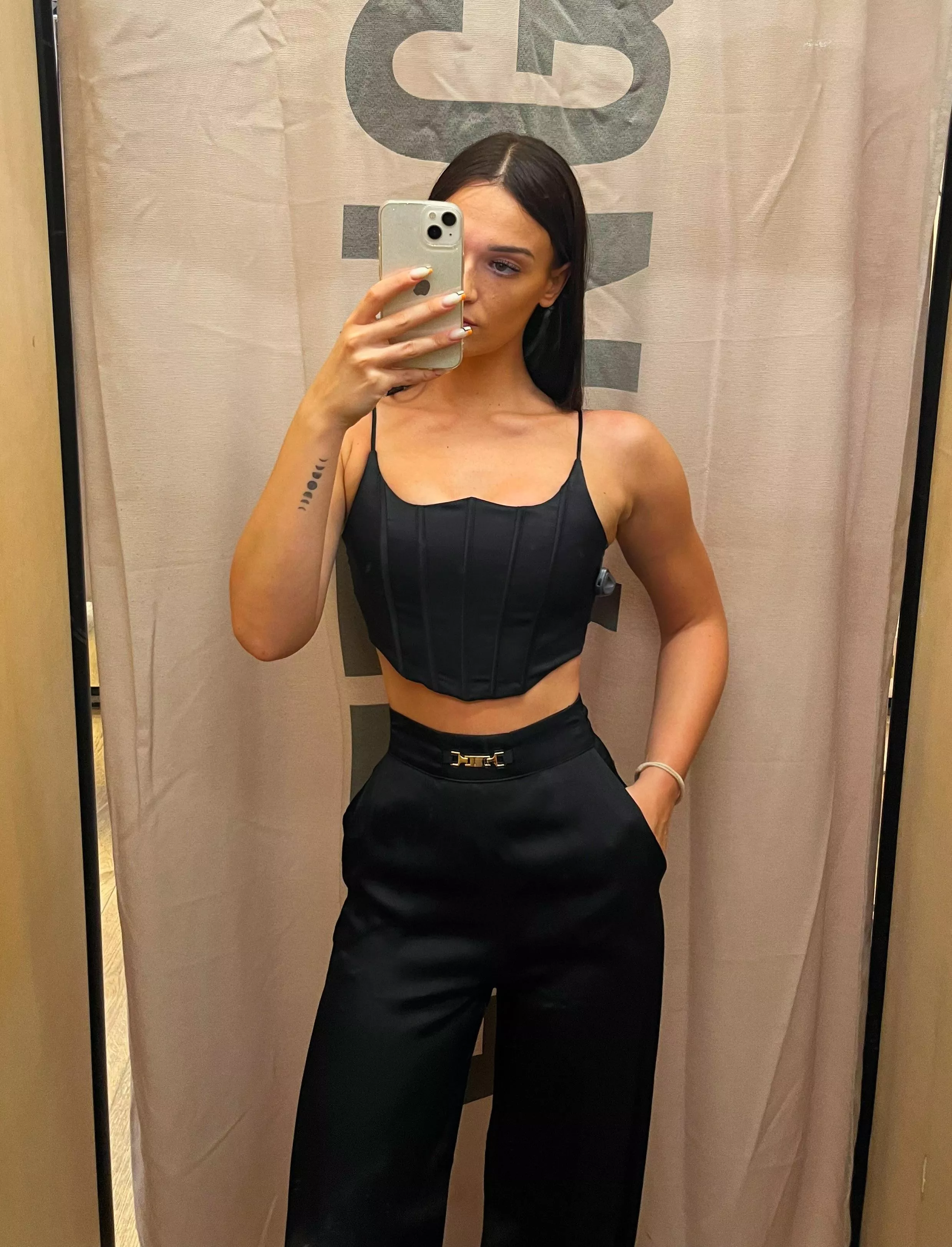 I post this on my story, are you rushing to the mall...