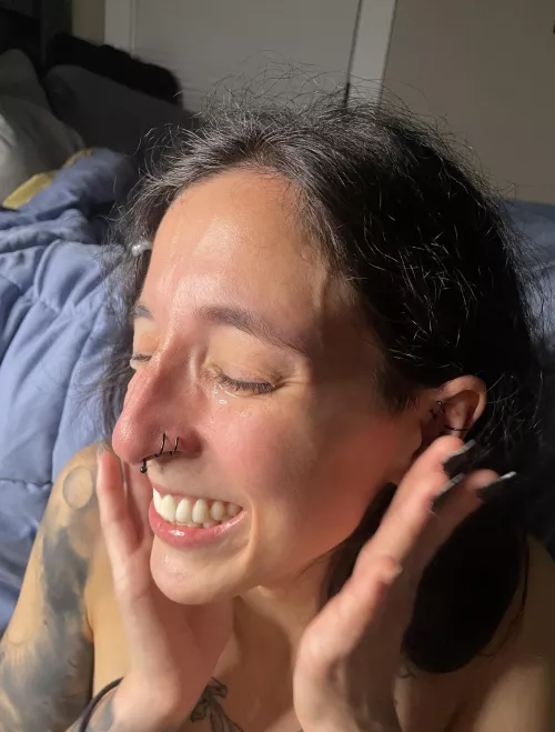 I’m my happiest when covered in cum 💦