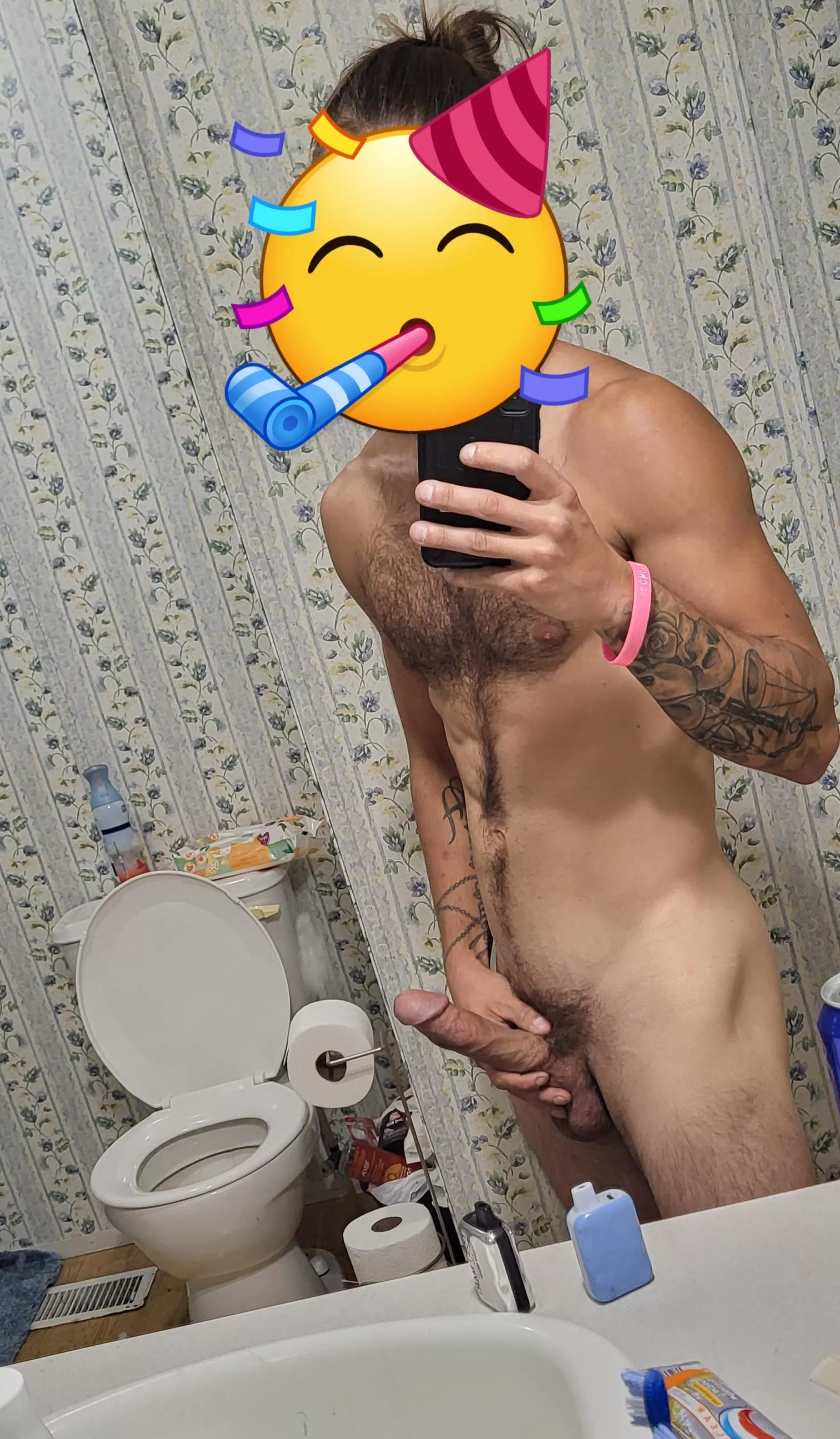 It's my Bday I'll get nude if I want to!