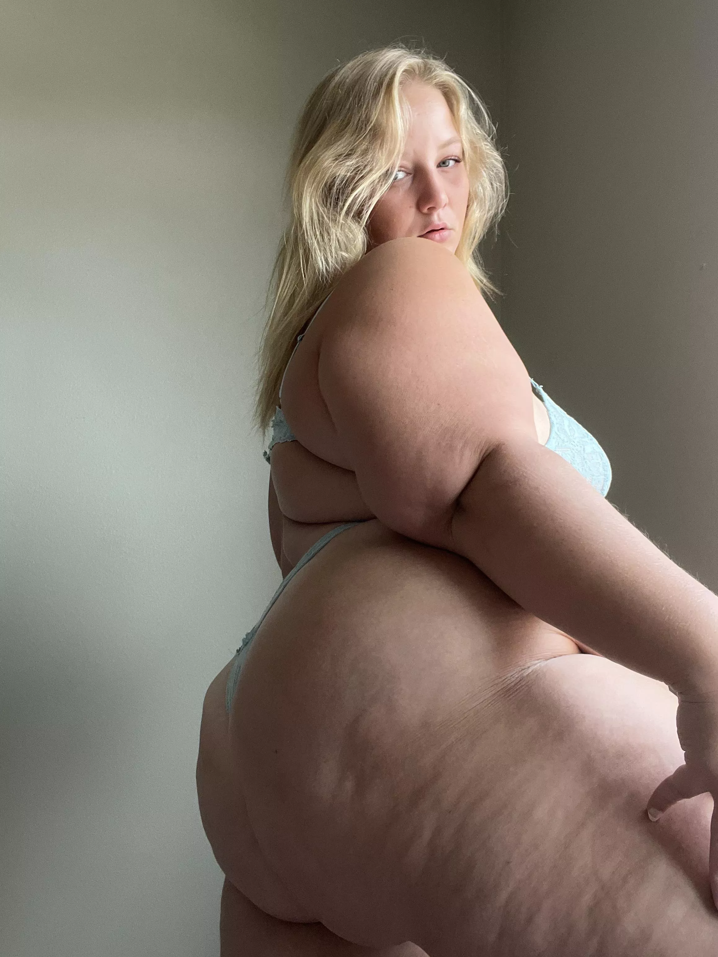 Love feeling like I'm gaining weight in these thighs