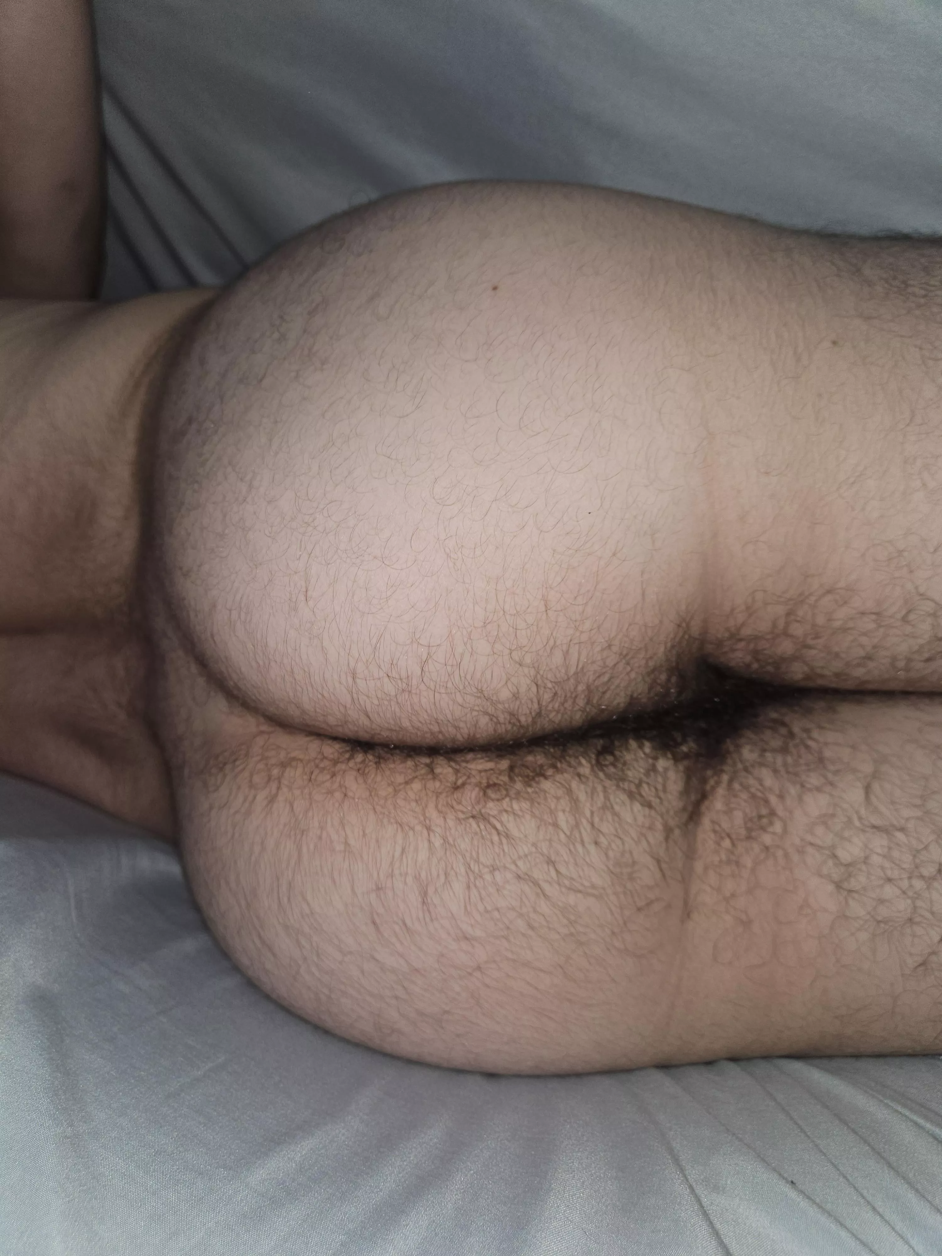 People tell me I've got a nice butt 🍑 thoughts?