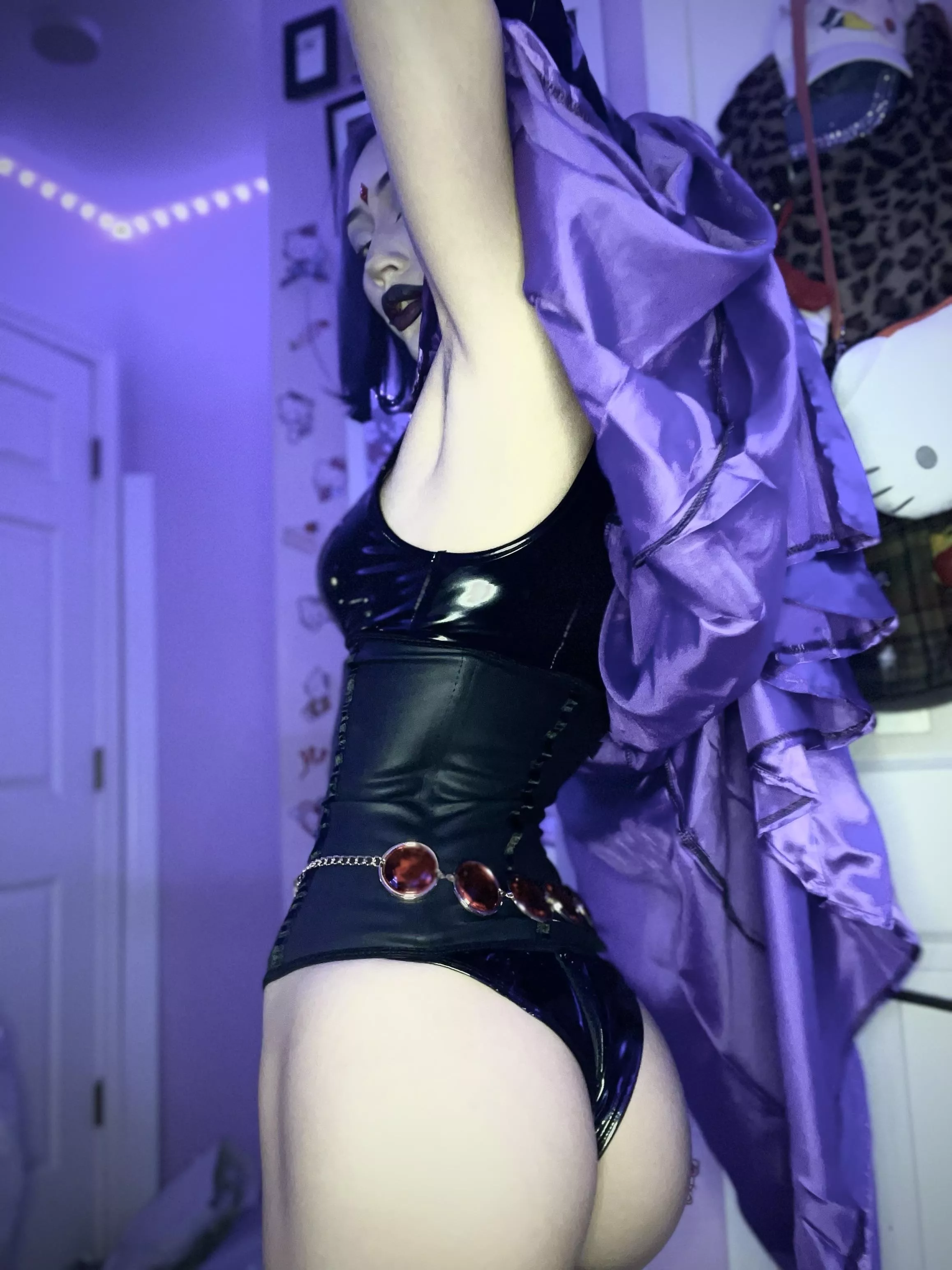 Raven Cosplay by Vee!