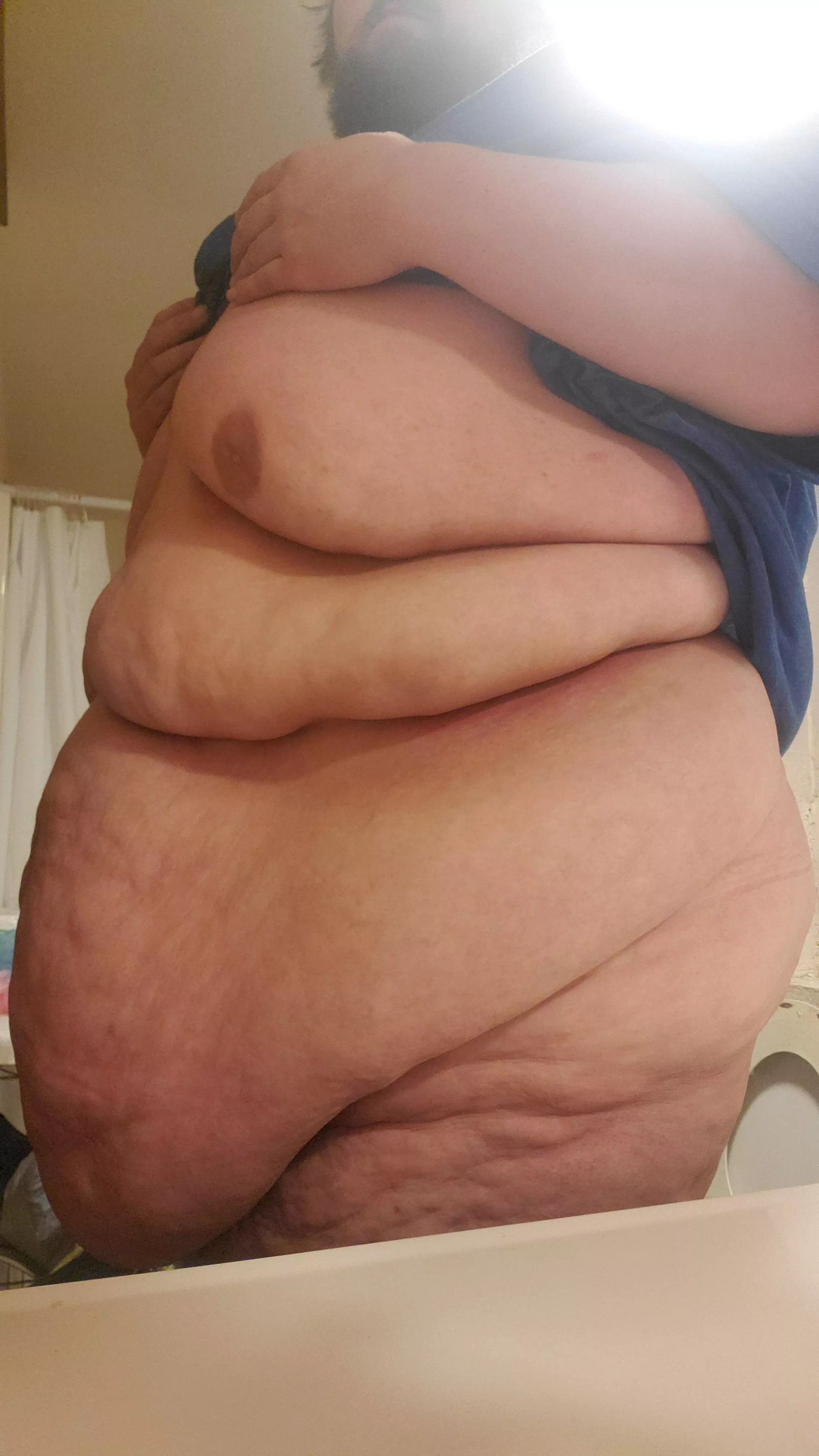 Who wants to play with my belly?