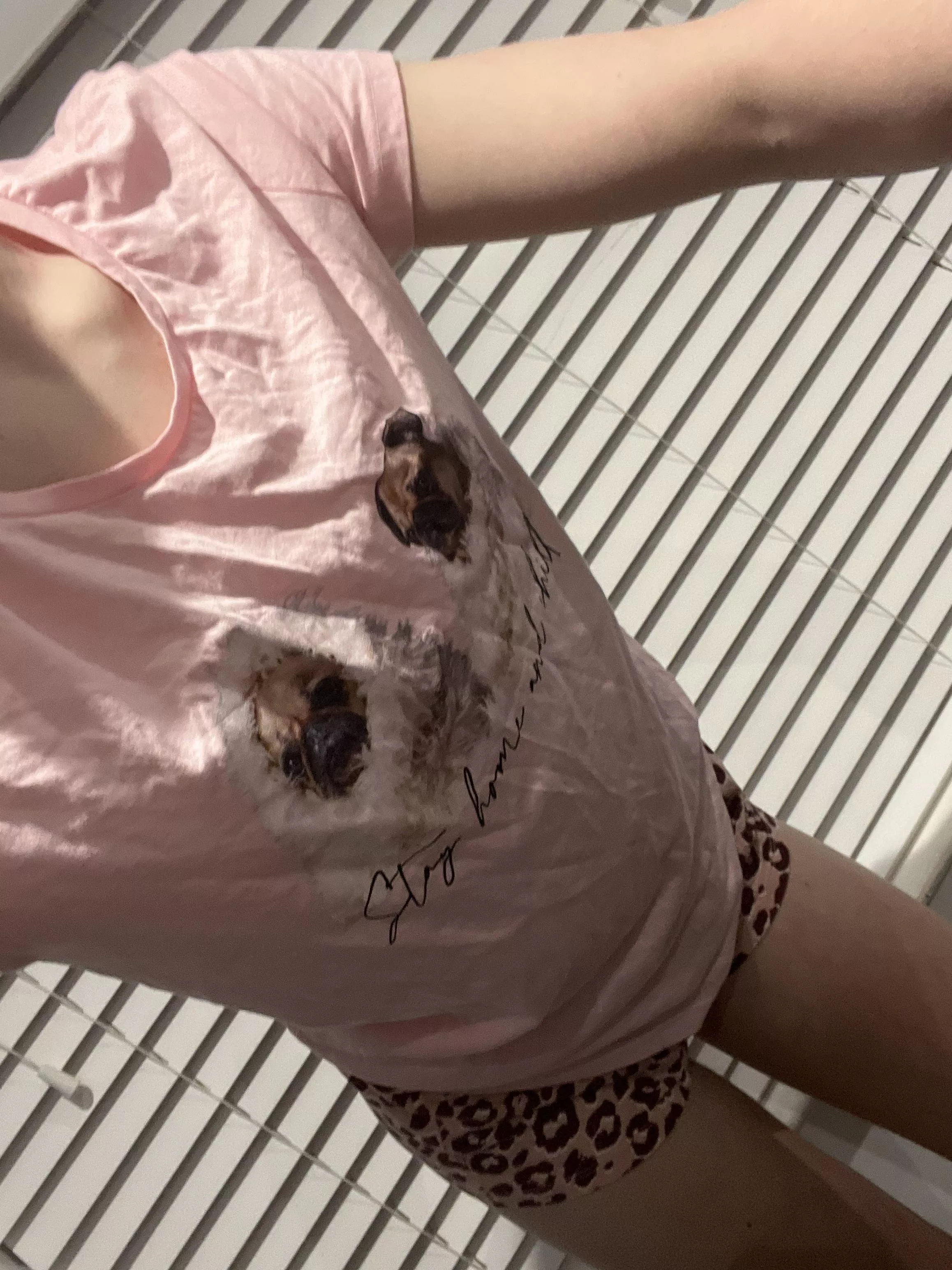 Who wants to rip my pjs off 💋