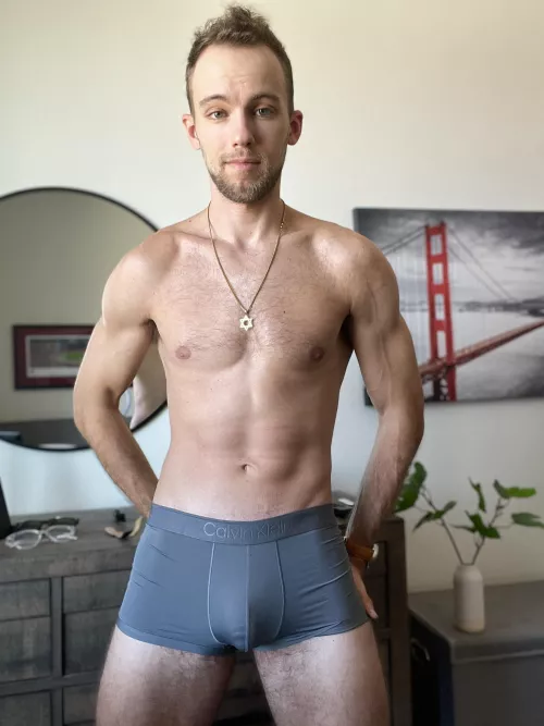 Would you submit to a 6’3 Alpha male?