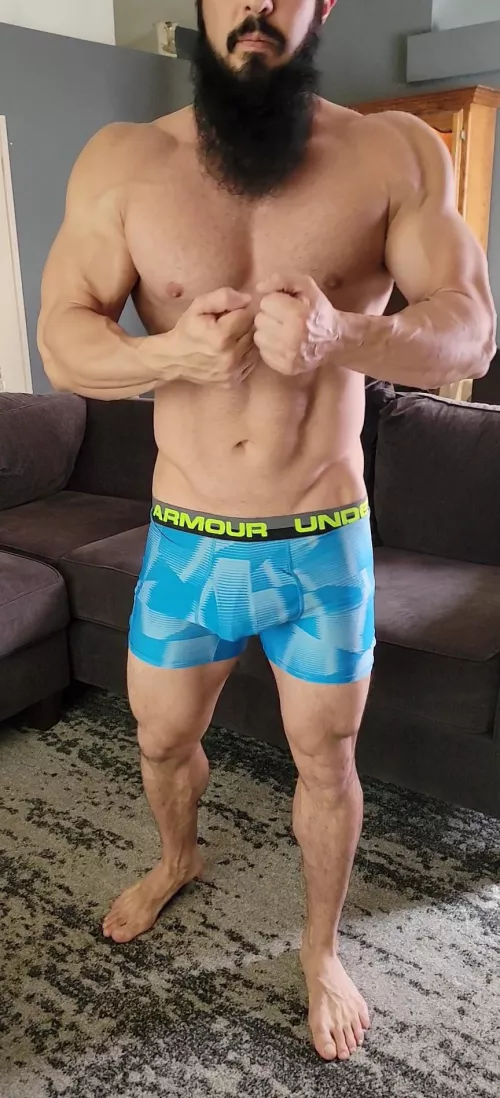 Big muscle daddy here!