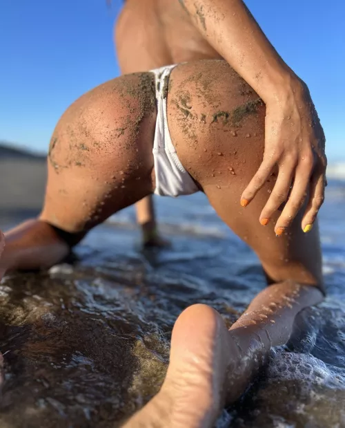 Celebrating the beauty of my uniqueness as a beautiful and slim girl