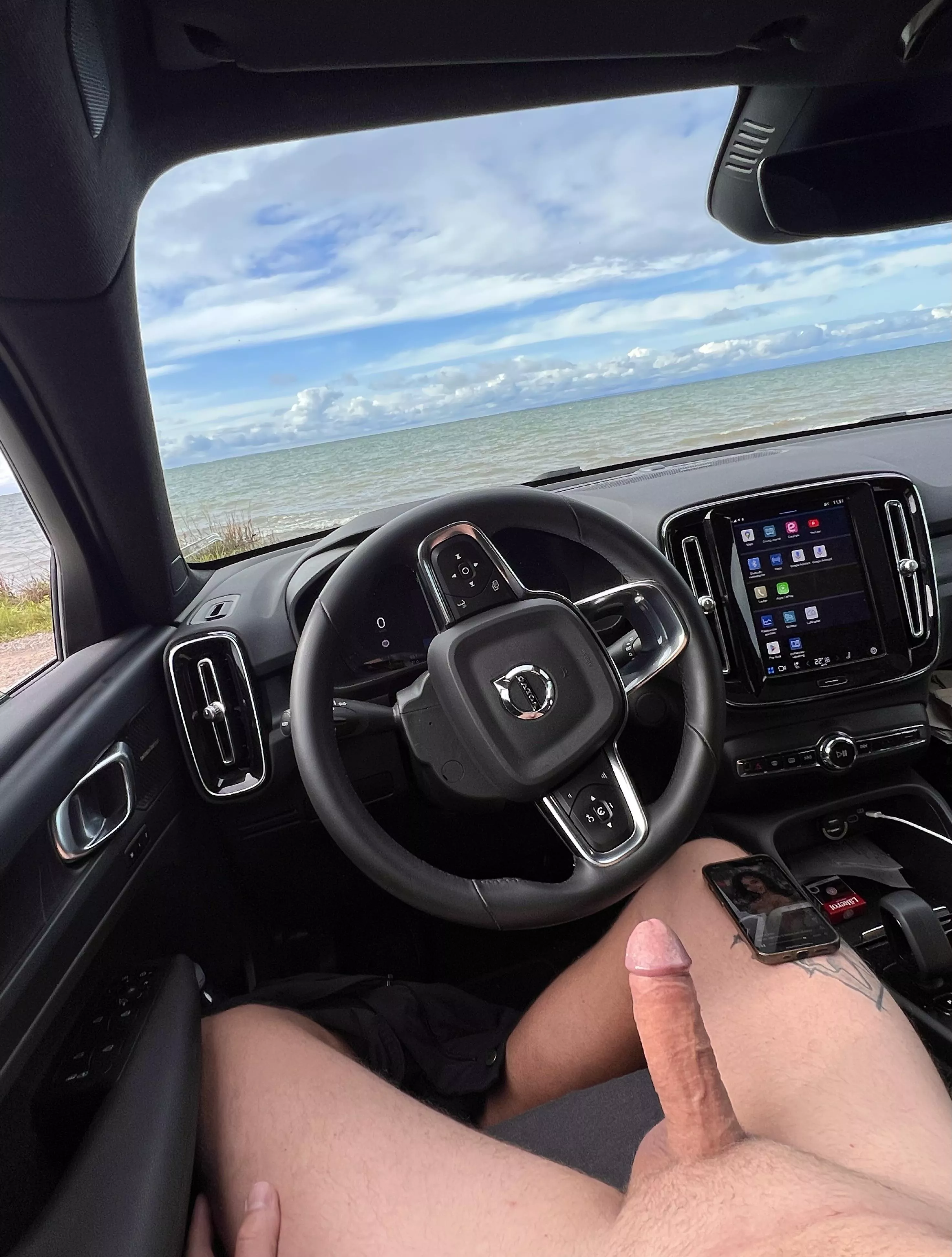 Cum enjoy the view with me