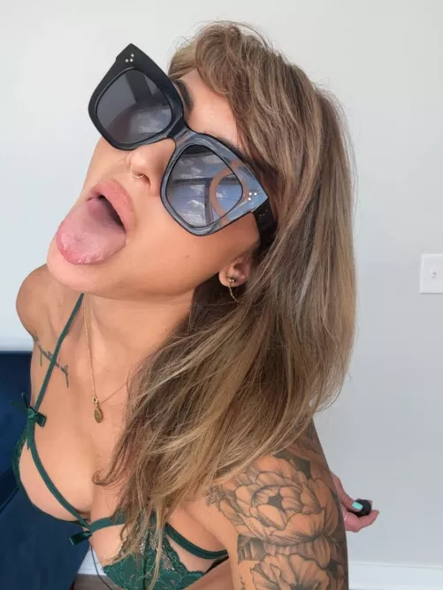 I Am ready For your CUM babe. Would you Fill My mouth with it?