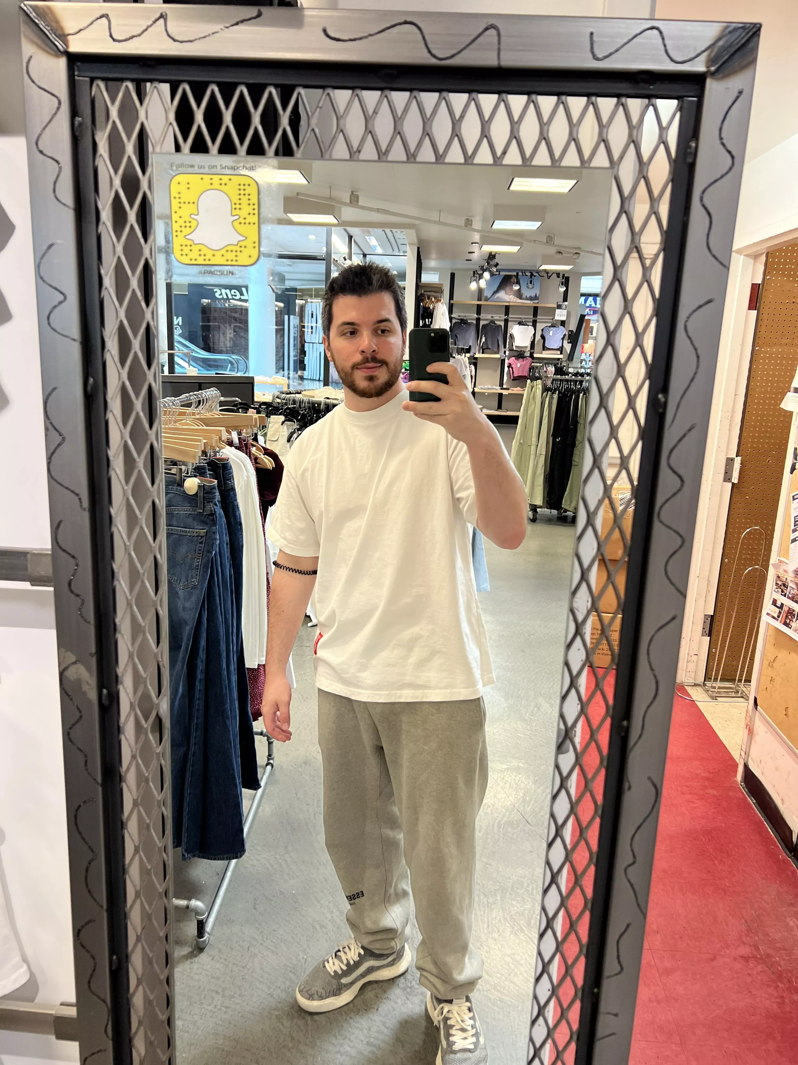 I love being able to wear comfy clothes to work 😌