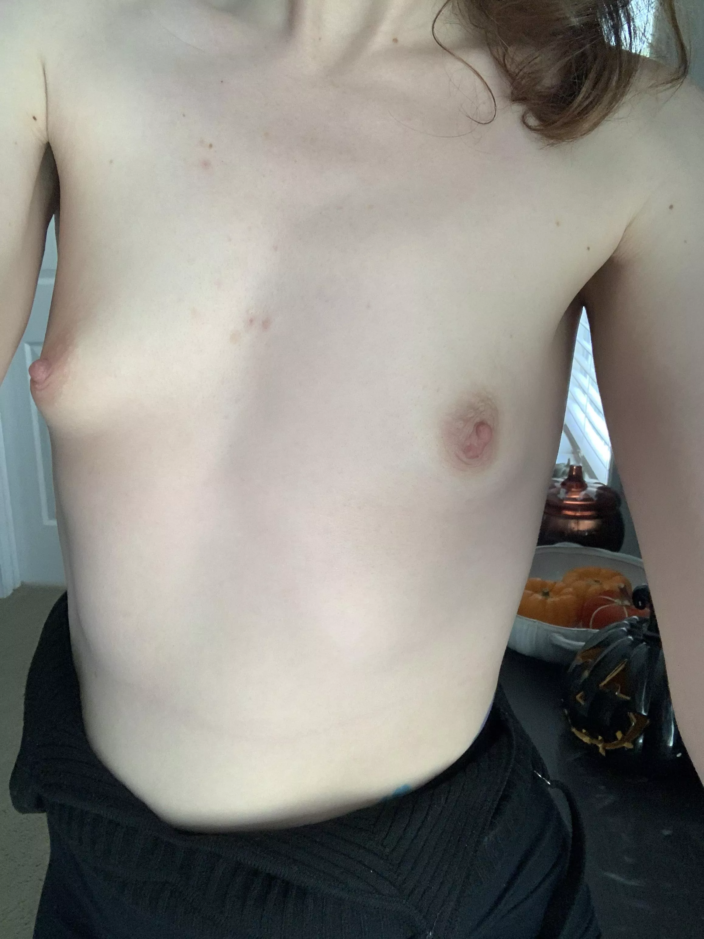 Just showing off my cute nipples and my tiny tits