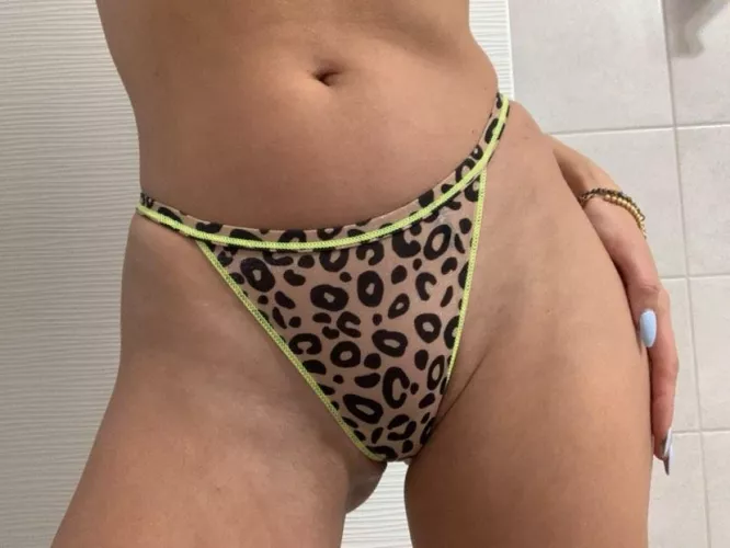 My belly button needs kissed and licked