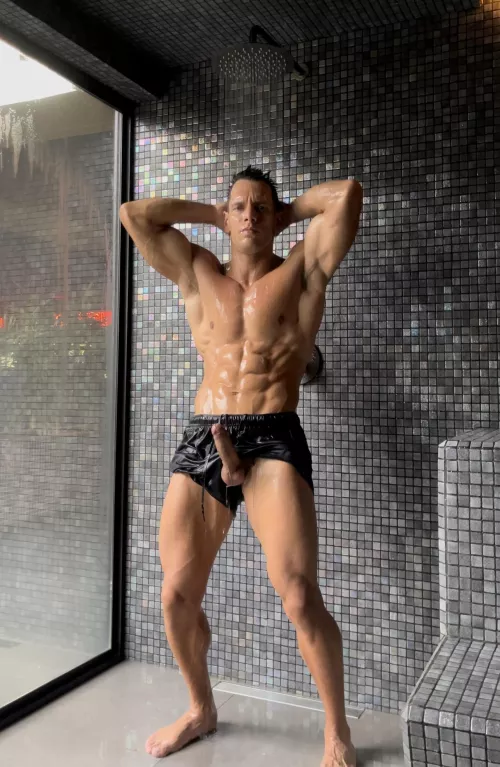 Wanna join me in the sauna? 🧖‍♂️