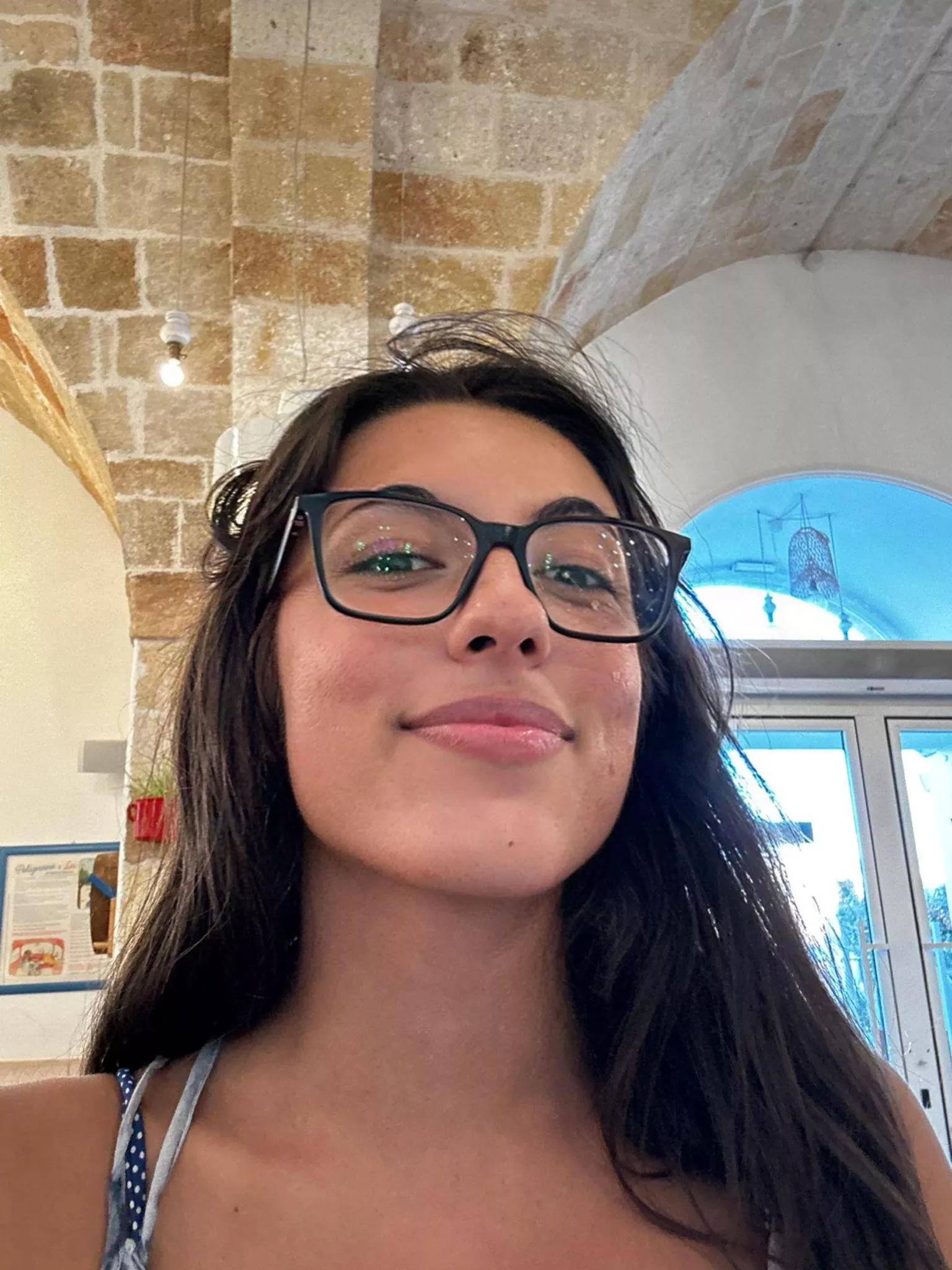 Would you go out with a nerd one, but still cute F19 [IUTR]