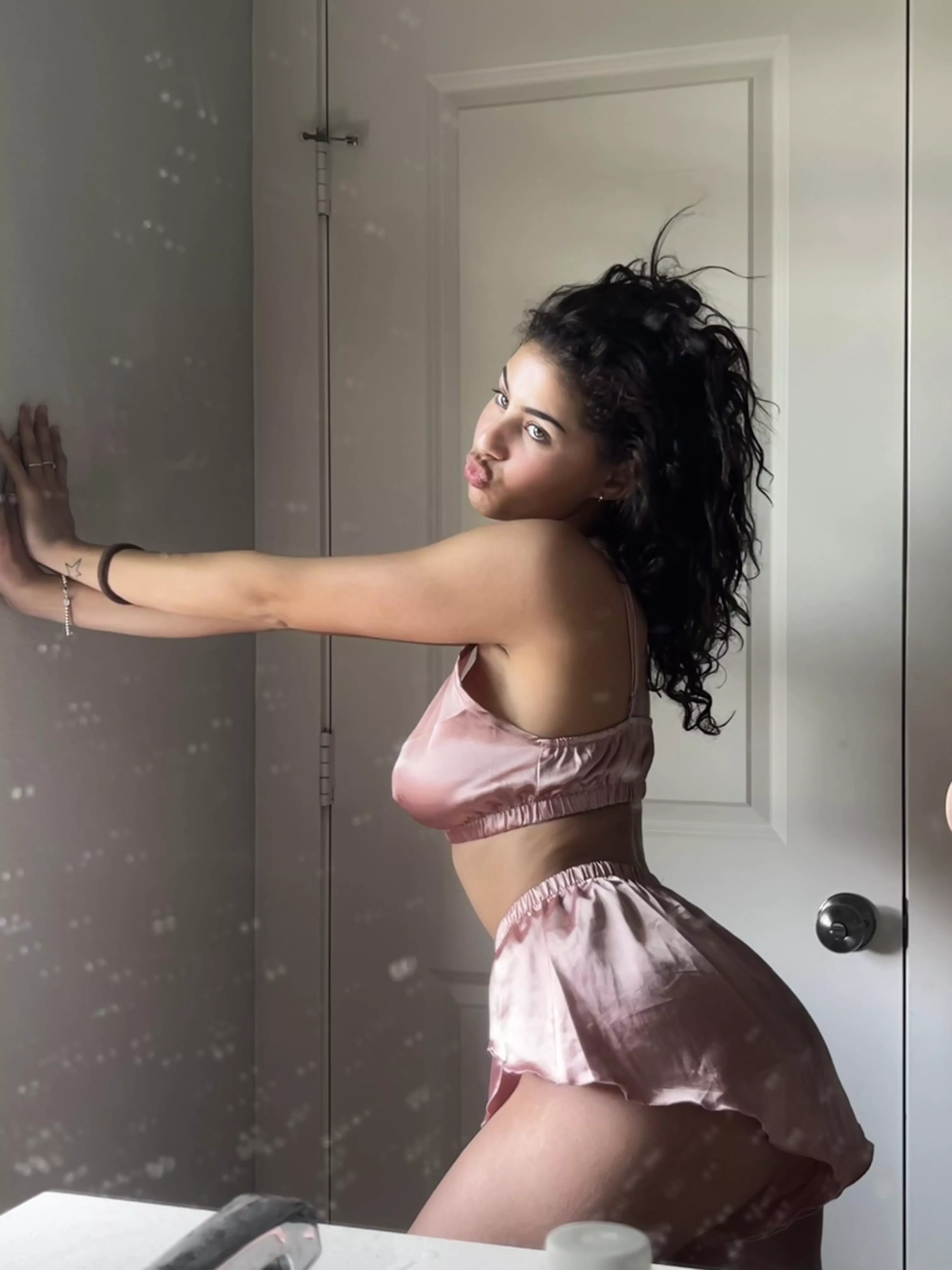 Arab girl things 💅