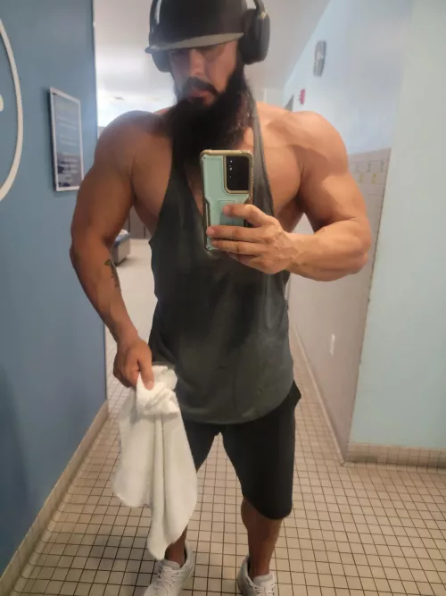 Big Muscle Daddy here!
