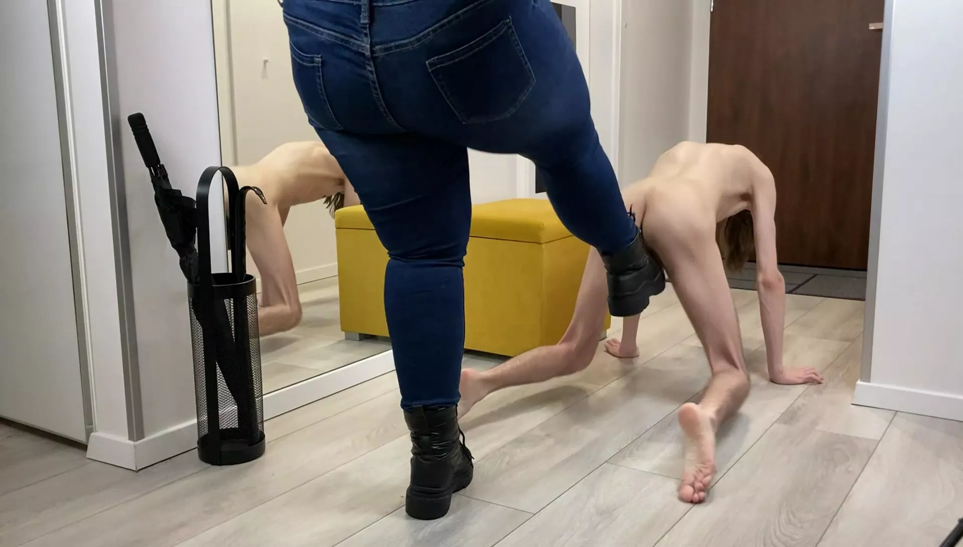 Direct hit! He spits them out through his mouth 💥😁 - Dave Moon - Jennifer - BrutalBusting