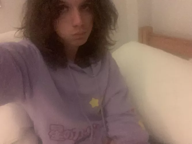 do u guys like my hoodie :0