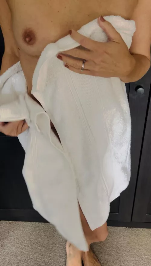 First I open the curtains then I open my towel, if you were my neighbour would you look?