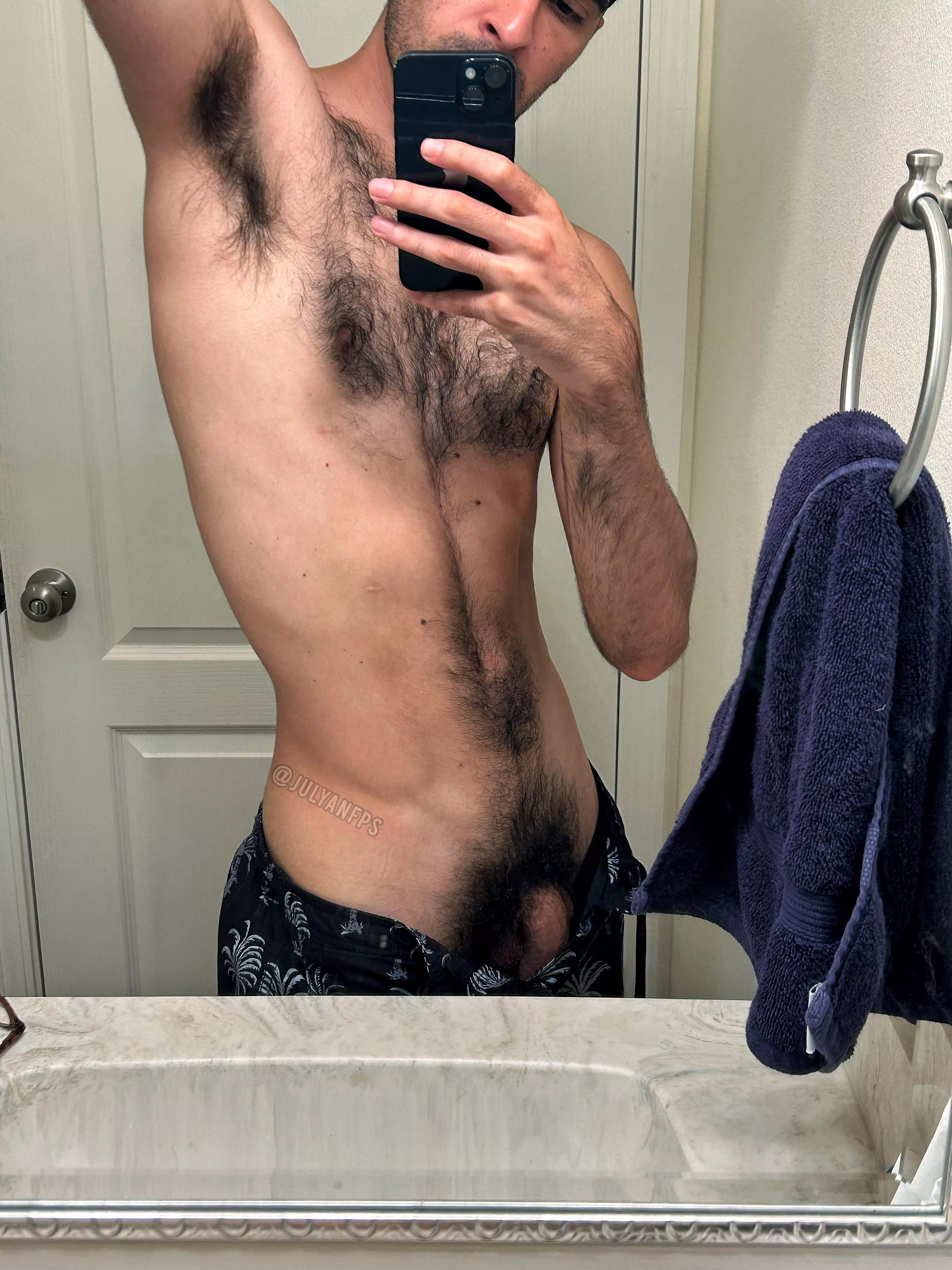 How’s my bush on a scale of 1-10?