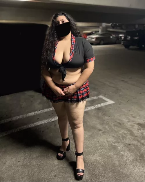 Make me wear panties or not as we go shopping in public?