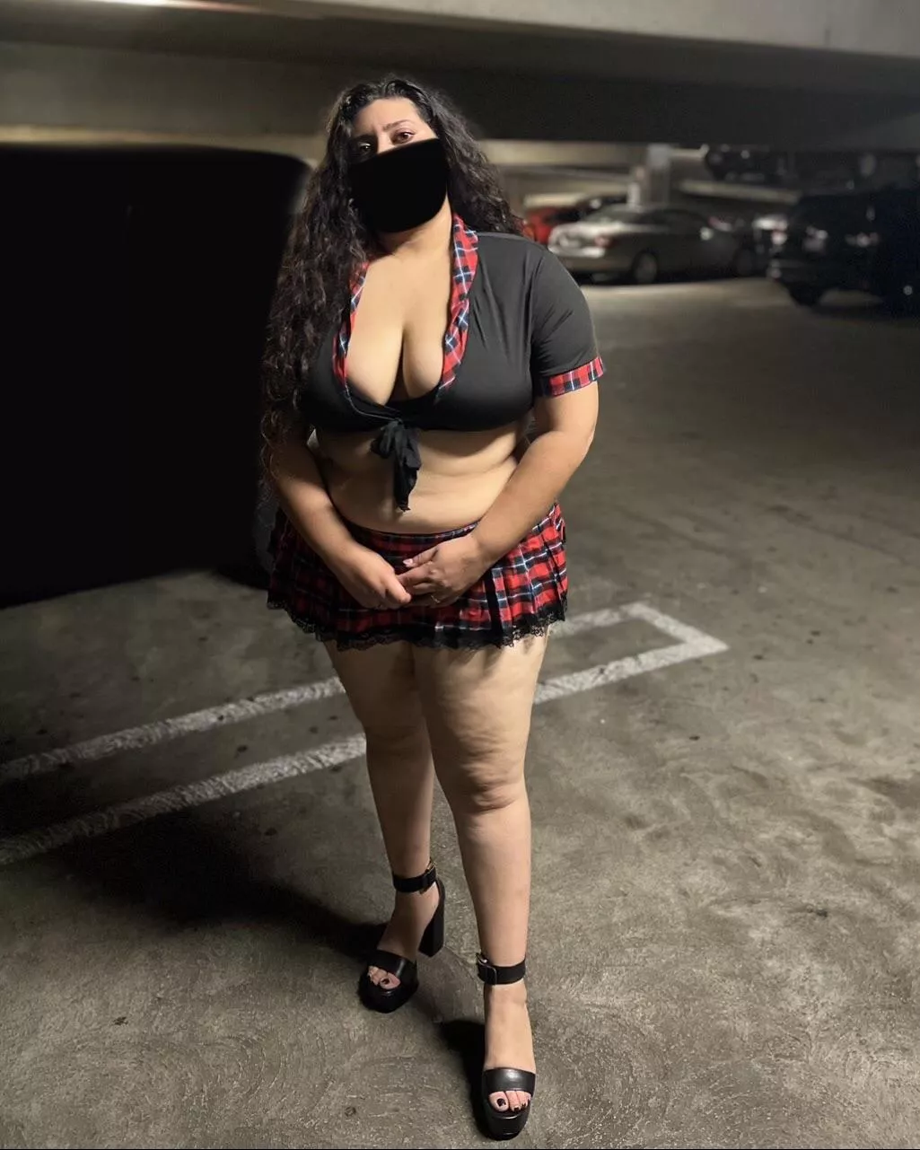 Make me wear panties or not as we go shopping in public?