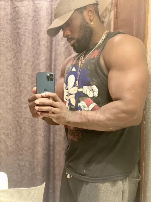 Post workout flex [M] 💪🏾💪🏾