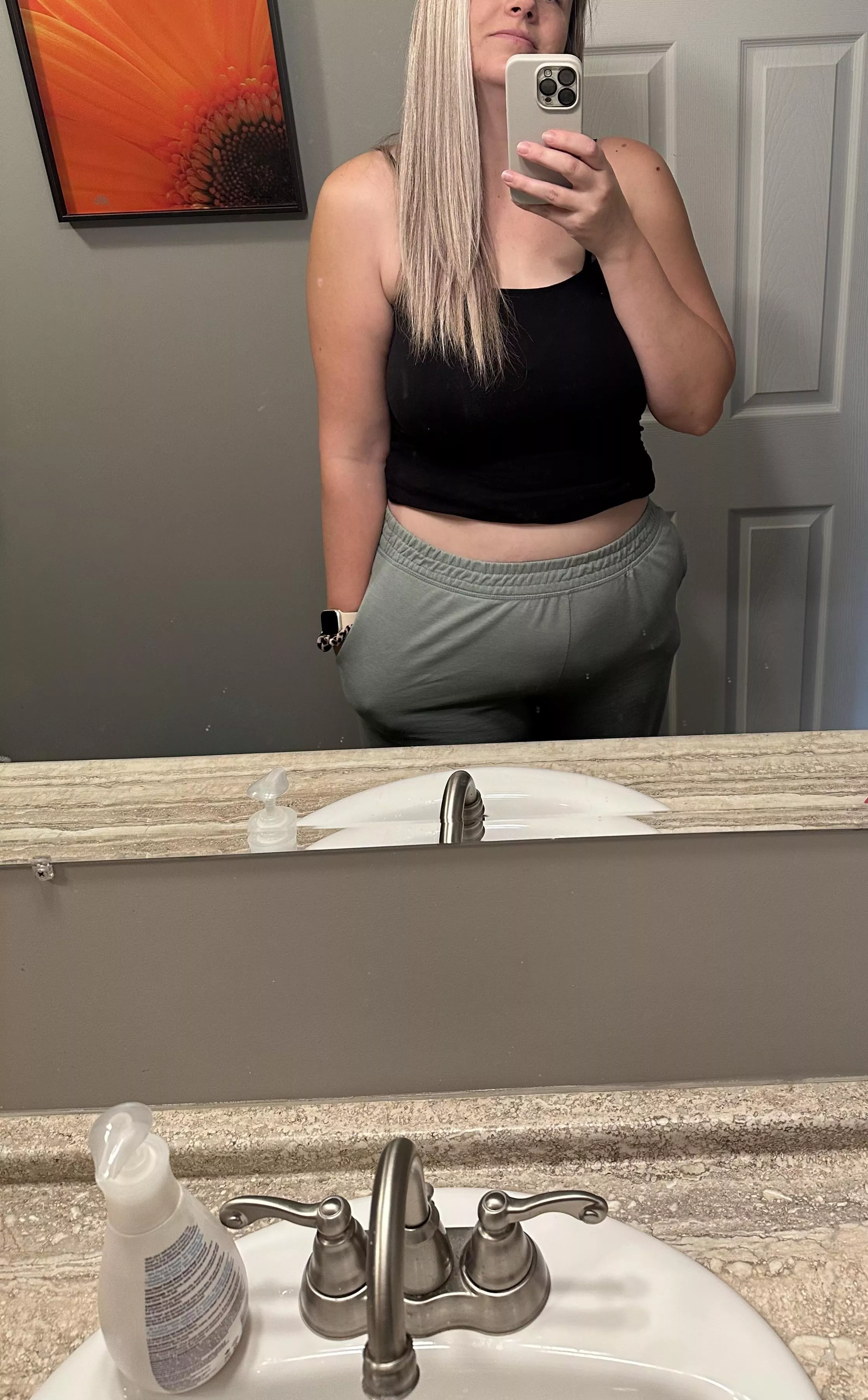 Shoutout to the men who love chubby mom bods.