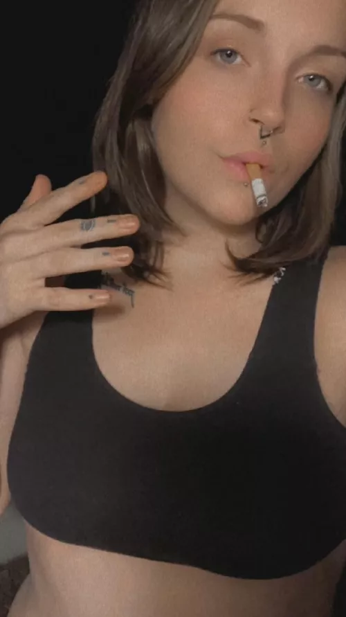 So bored, Wednesday nights are lifeless lol