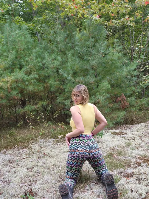 that booty line is glorious