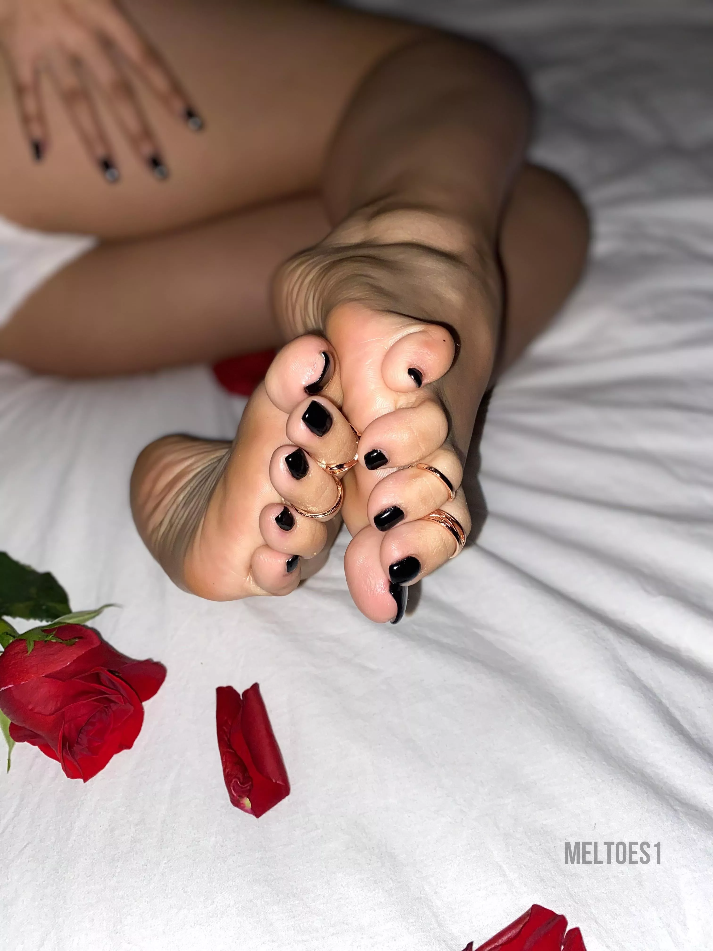 Who’s awake right now? 💓